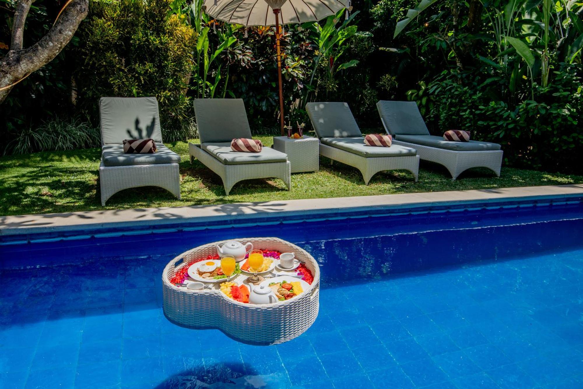 Villa Lodek Deluxe Seminyak Extérieur photo