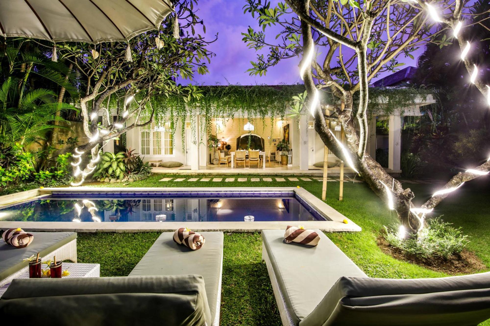 Villa Lodek Deluxe Seminyak Extérieur photo